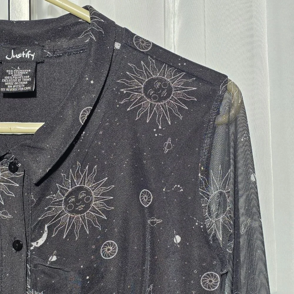 Justify - Picture 4 of 7